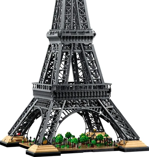 Eiffel-torony – Az Eiffel-torony alsó szintje és talapzata