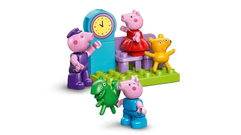 Peppa malac: Vonatozás Nagypapival – Peppa és George az állomáson az órával