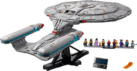 Star Trek: U.S.S. Enterprise NCC-1701-D – Az Enterprise NCC-1701-D állványon, minifigurákkal